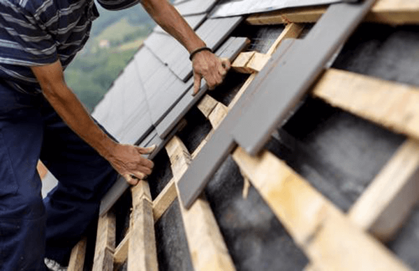 Can Your 
Franklin & Brentwood TN Roof Be Restored?